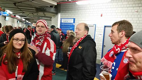 Heimspiel gegen Schalke 04 – Foto 3